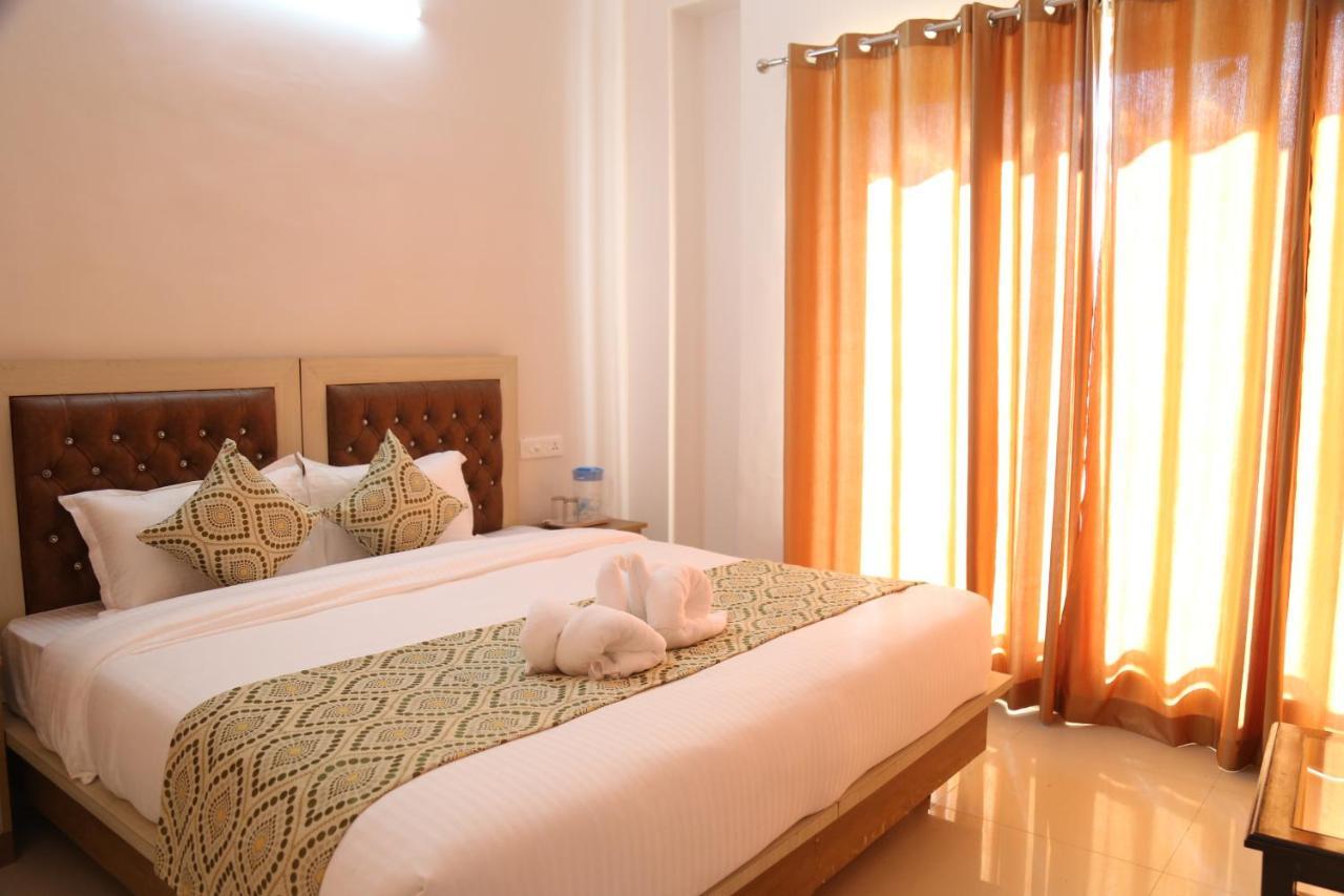 Hotel Yog Tapovan- Rafting Available Rishīkesh Dış mekan fotoğraf