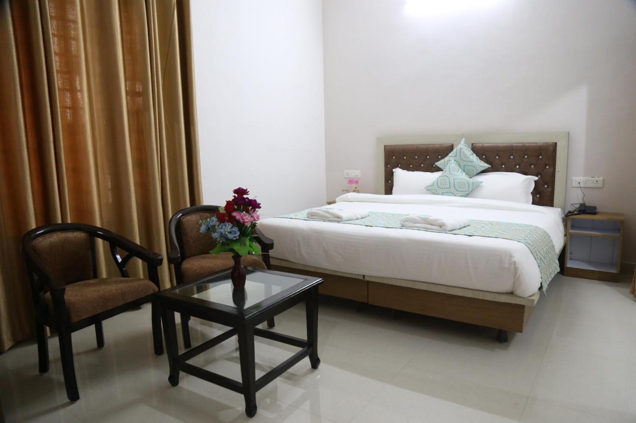 Hotel Yog Tapovan- Rafting Available Rishīkesh Dış mekan fotoğraf